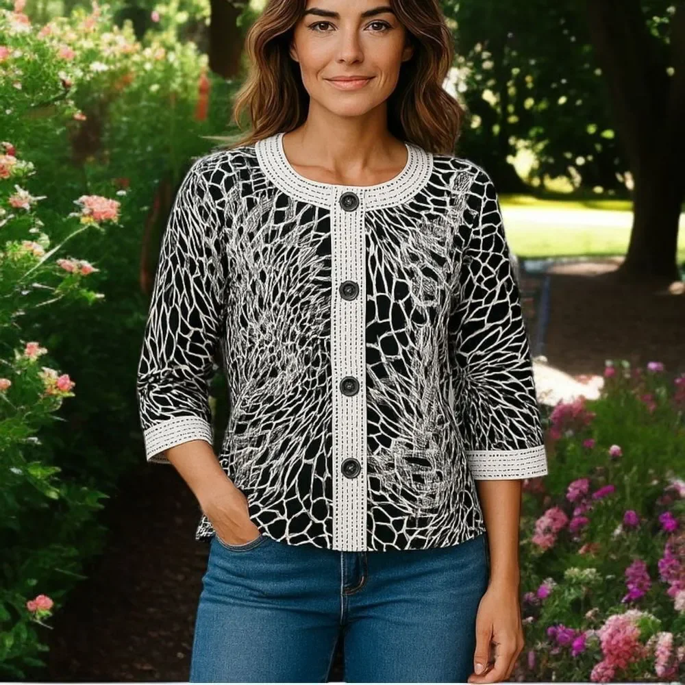 Chicos Floral Sequin Jacket S White Black Embellished 3/4 Sleeve Button‎ Front